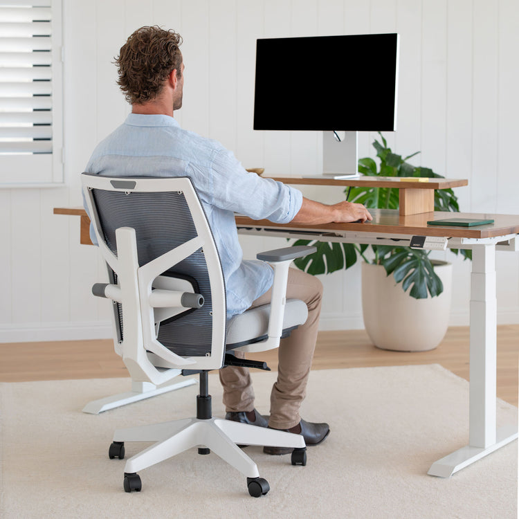 White elite ergonomic office chair