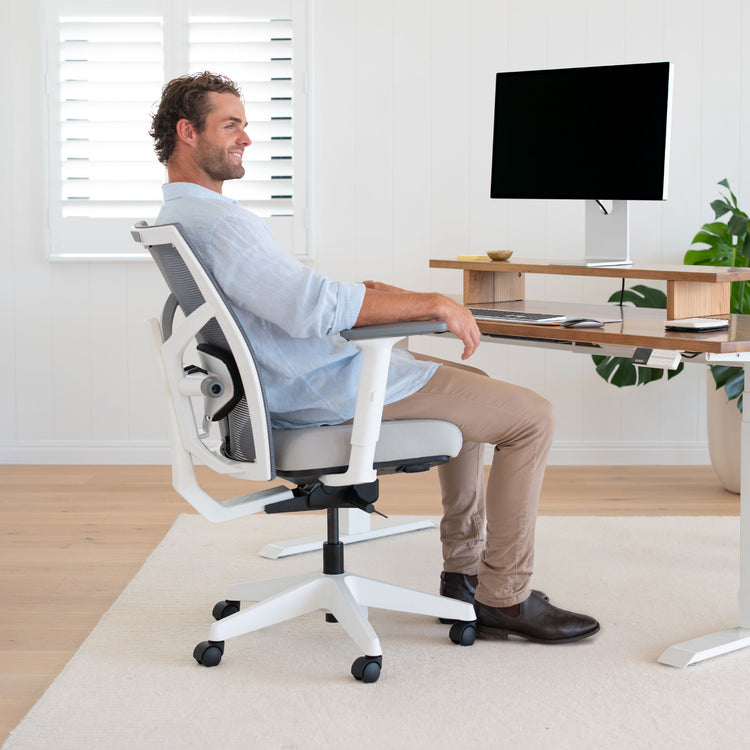 White no headrest elite ergonomic office chair - Desky