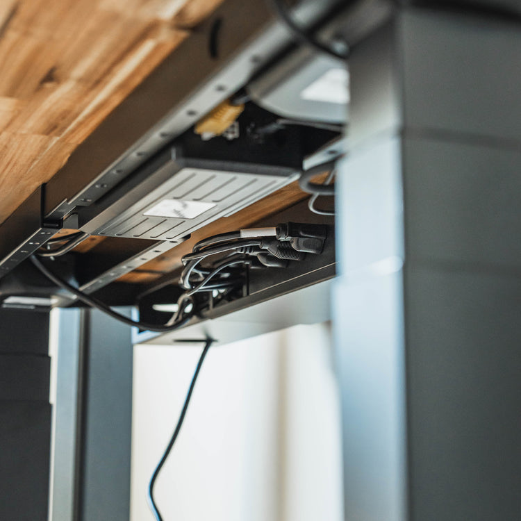 Système intÊgrÊ de câblage et d'alimentation de Desky