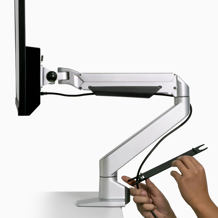 Single heavy duty monitor arm with cable management