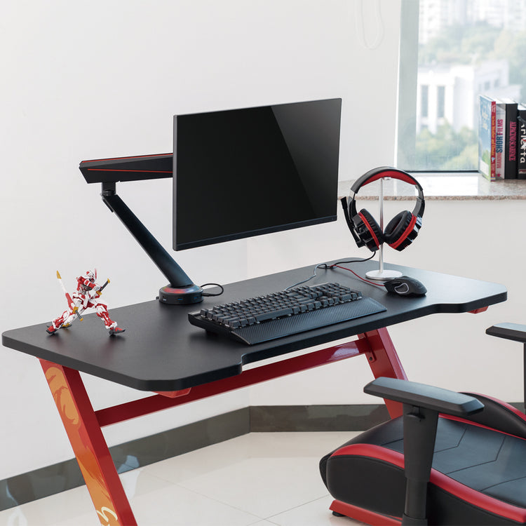 Gaming set up using single LED monitor arm