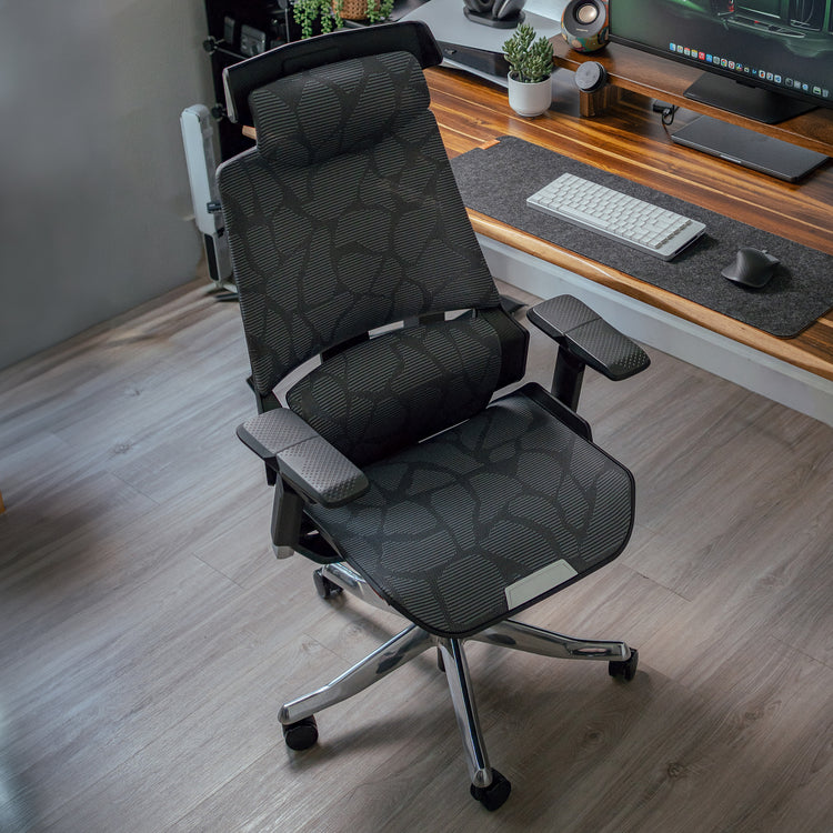 Desky Vanguard Gaming Chair