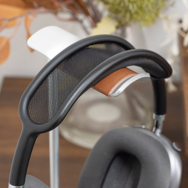 Silver minimalist headphone stand
