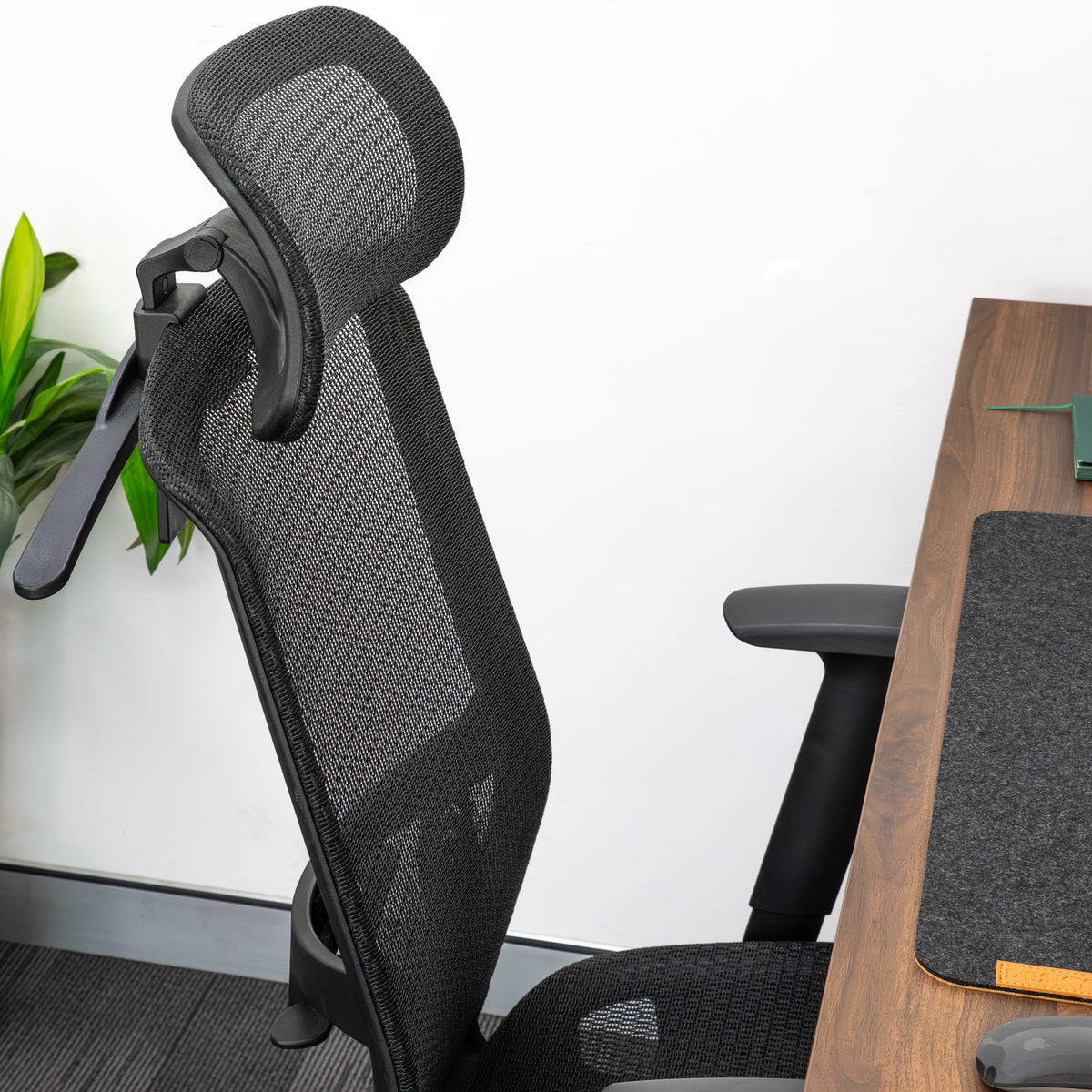Desky Adjustable High Back Mesh Chair