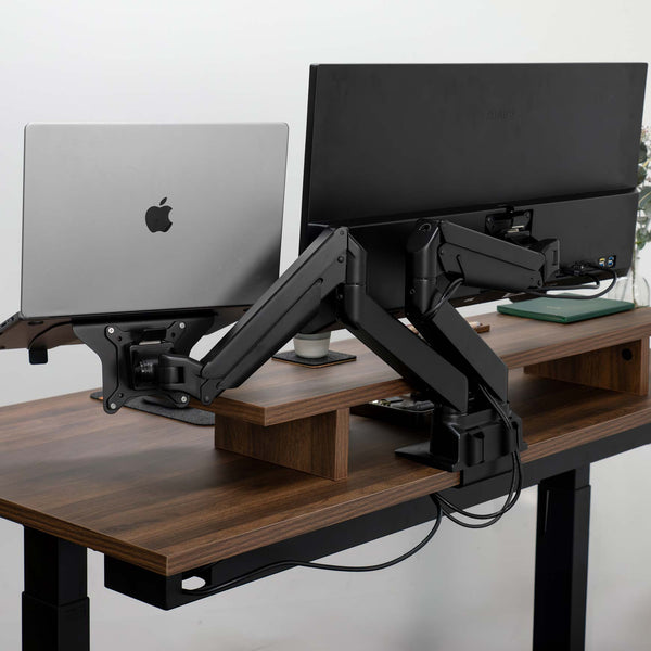 Desky Universal Laptop Mount detail view 4