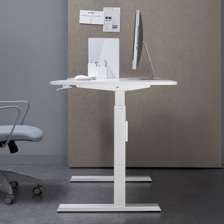 Manual height adjustment sit stand desk