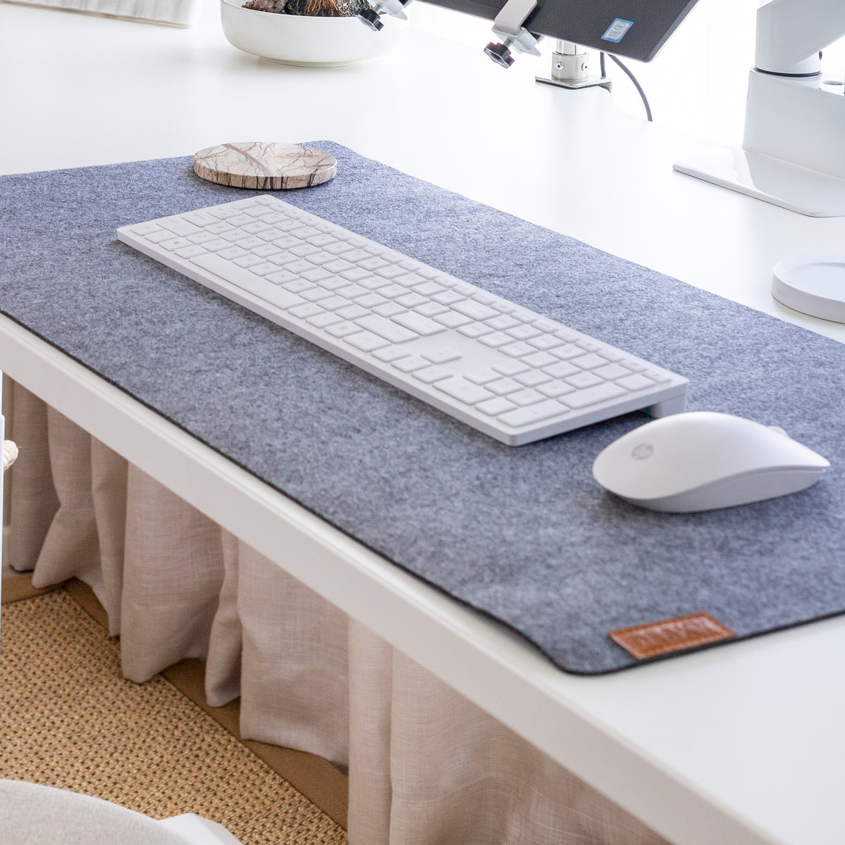 Desky Cork/Felt Desk Pad β Large